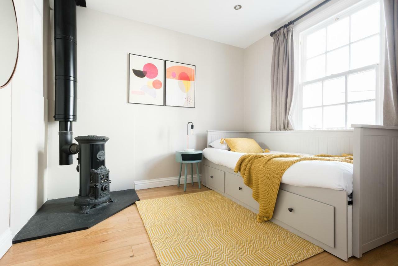 The Navy Court - Scandinavian Inspired 4Bdr Home 옥스퍼드 외부 사진