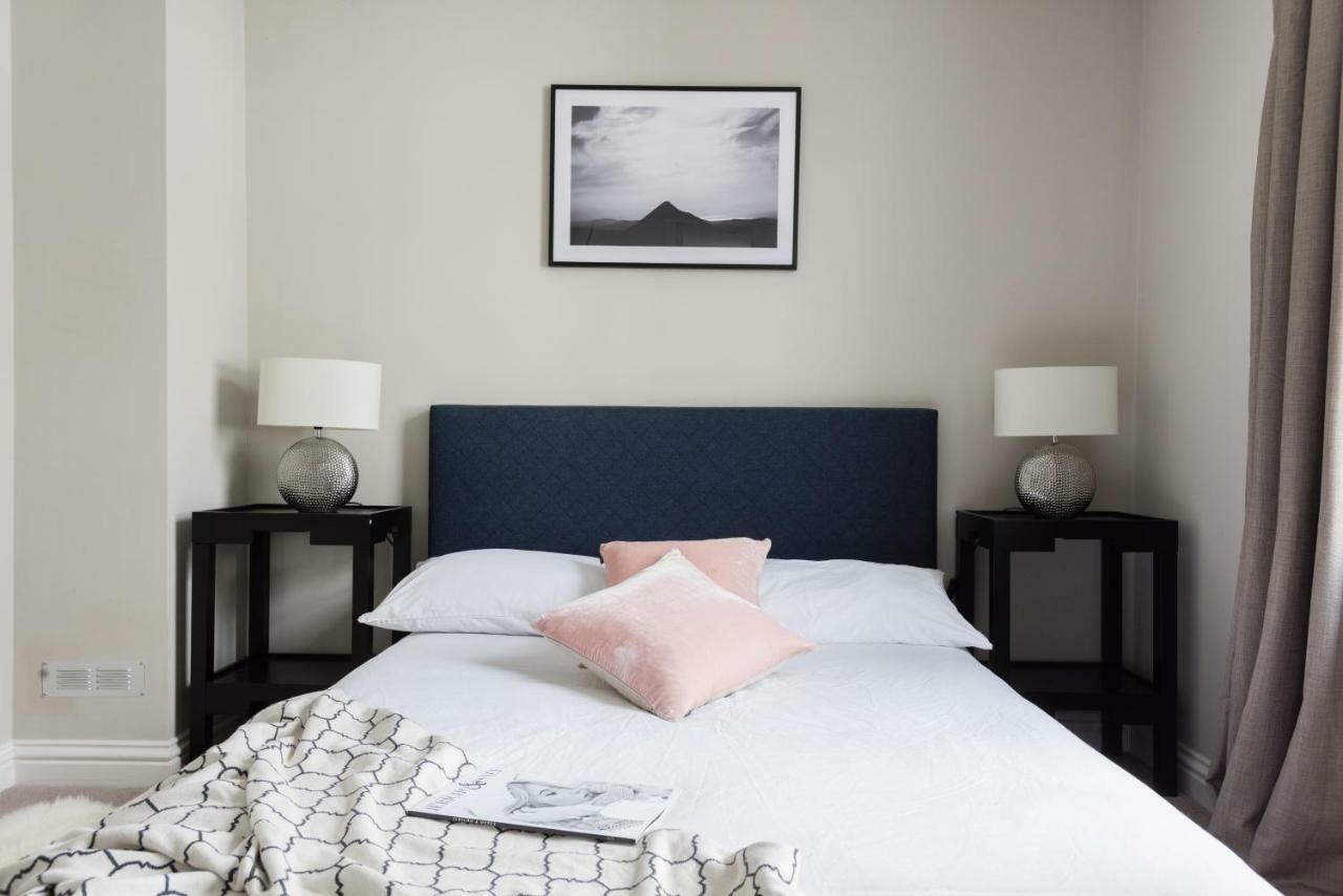 The Navy Court - Scandinavian Inspired 4Bdr Home 옥스퍼드 외부 사진